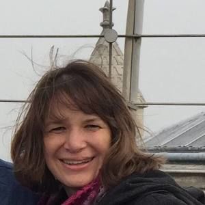 Meet your Posher, Laura
